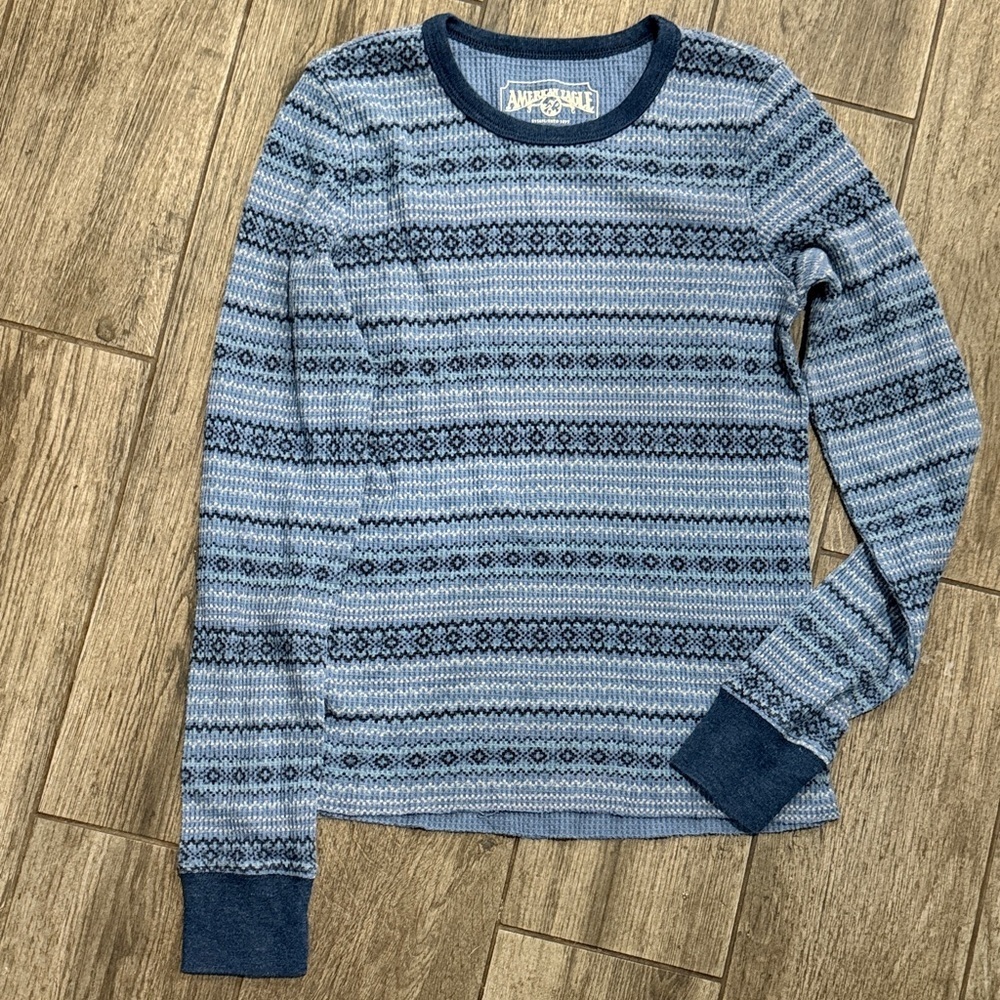 American Eagle navy and cream soft long sleeved thermal